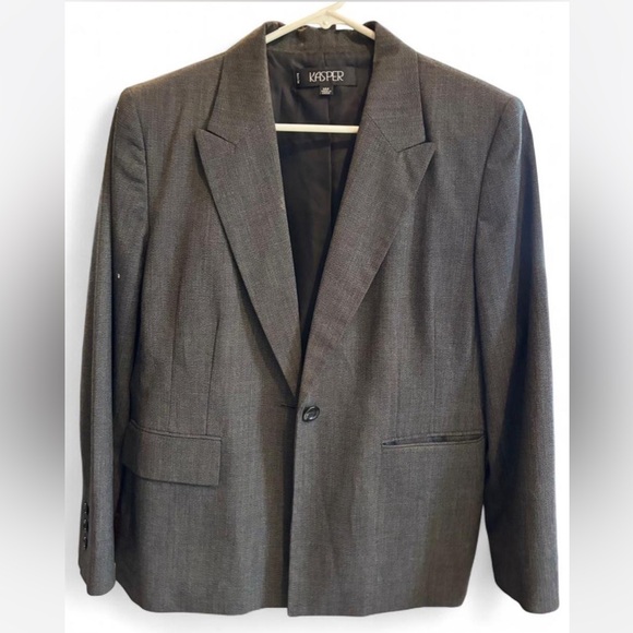 Kasper Jackets & Blazers - Kasper Women's Classic Gray Blazer